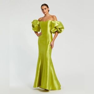 Mac Duggal 50677 NWT Green Sweetheart Off The Shoulder Puff Sleeve Gown